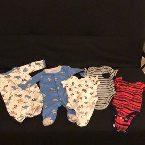 Newborn clothing bundle